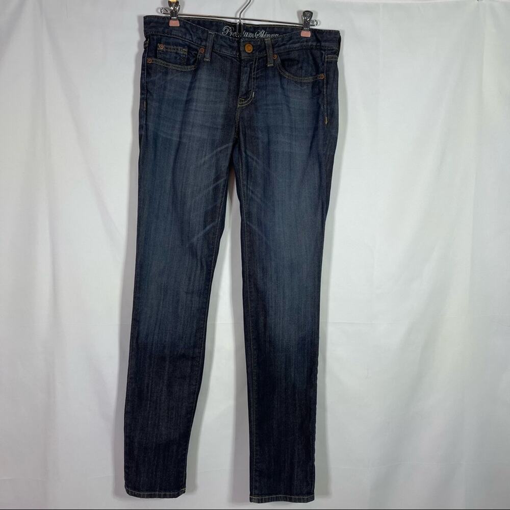GAP Premium Skinny Jeans, Size 6R. In excellent condition!